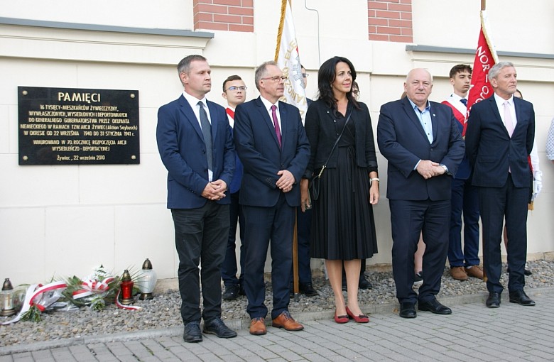 Oddali hołd