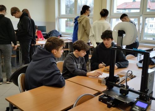 Spotkania z chemią i techniką