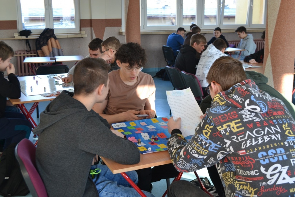 Biologiczno-chemiczne gry planszowe