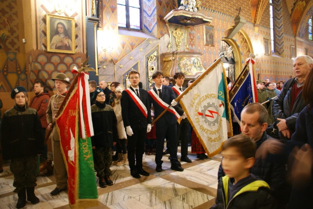 Pobiegli dla bohaterów