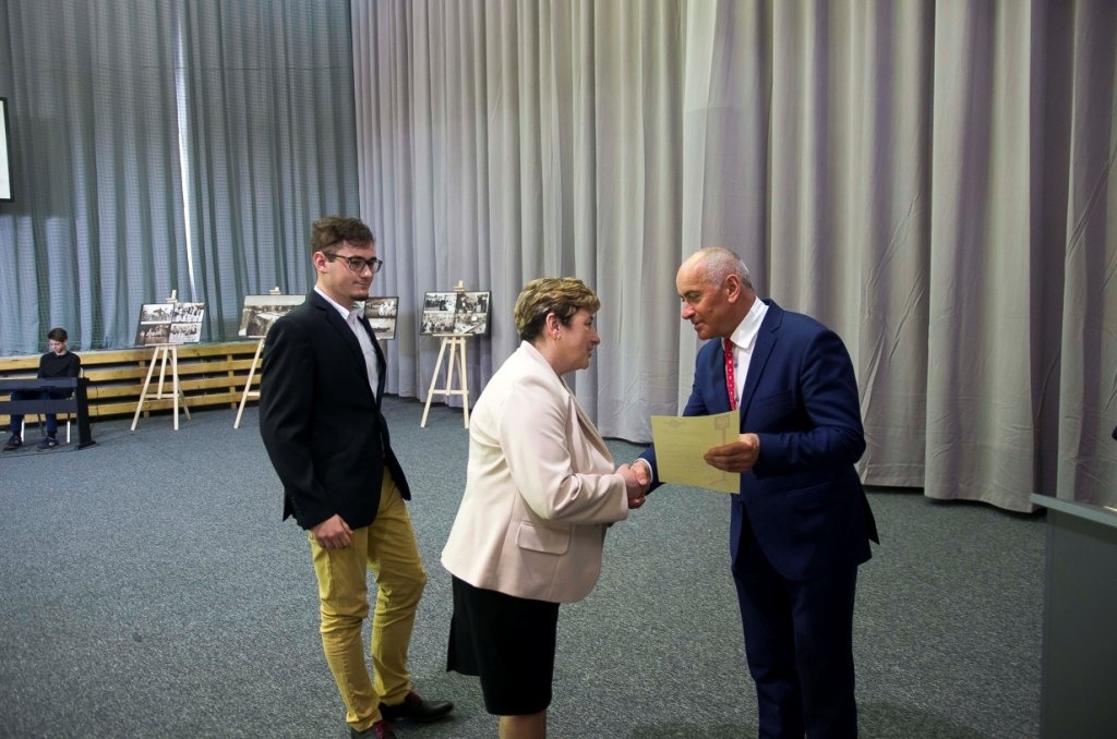 Zakończenie roku klas maturalnych 2018-III