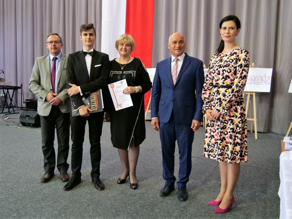 Zakończenie roku szkolnego - maturzyści 2019