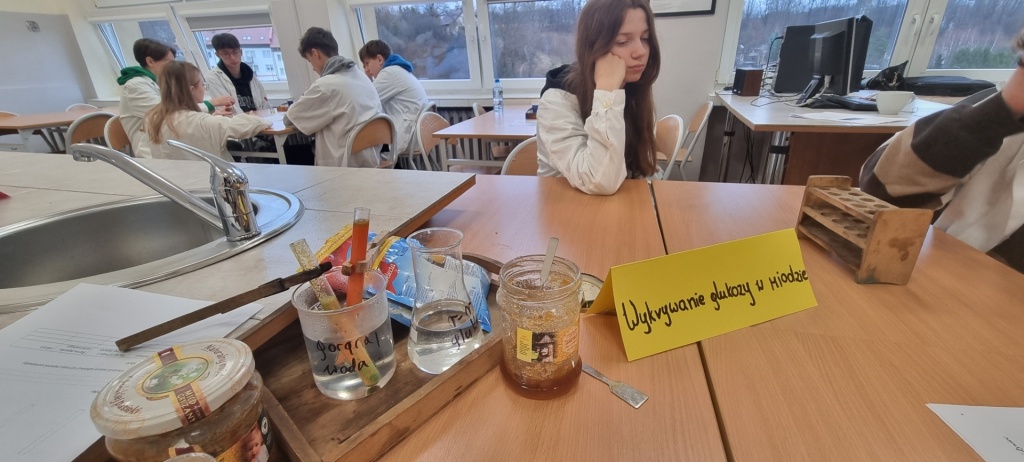 Spotkania z chemią i techniką