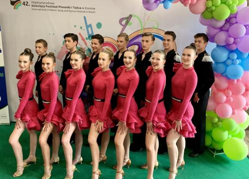 ZŁOTY APLAUZ dla AQUA Dance 